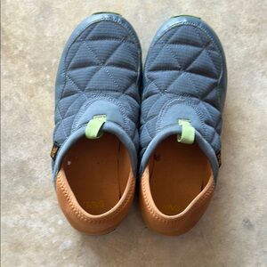 Teva Kids' Quilted Blue and Green Slippers